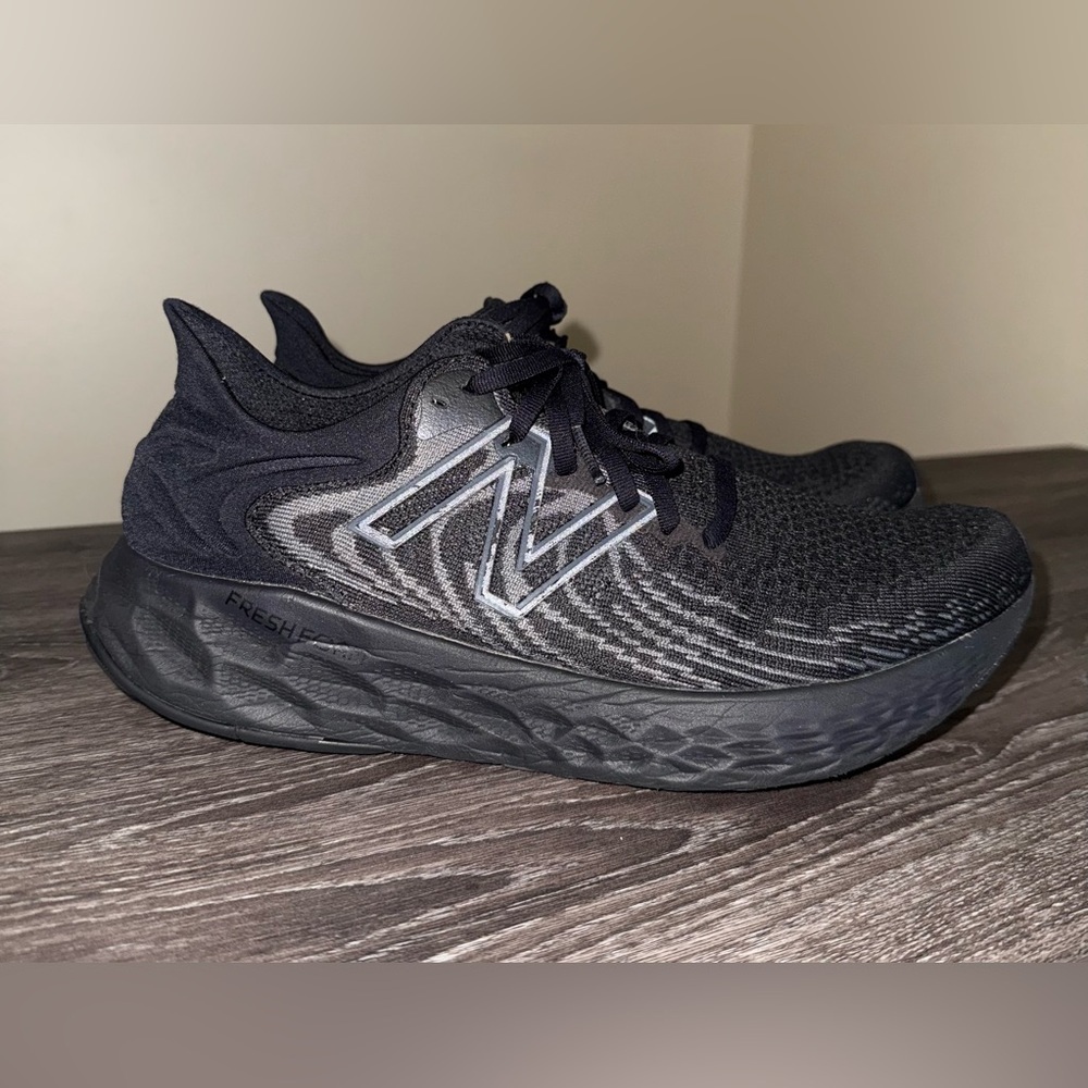 New Balance Fresh Foam 1080v11 running Men shoes size 10